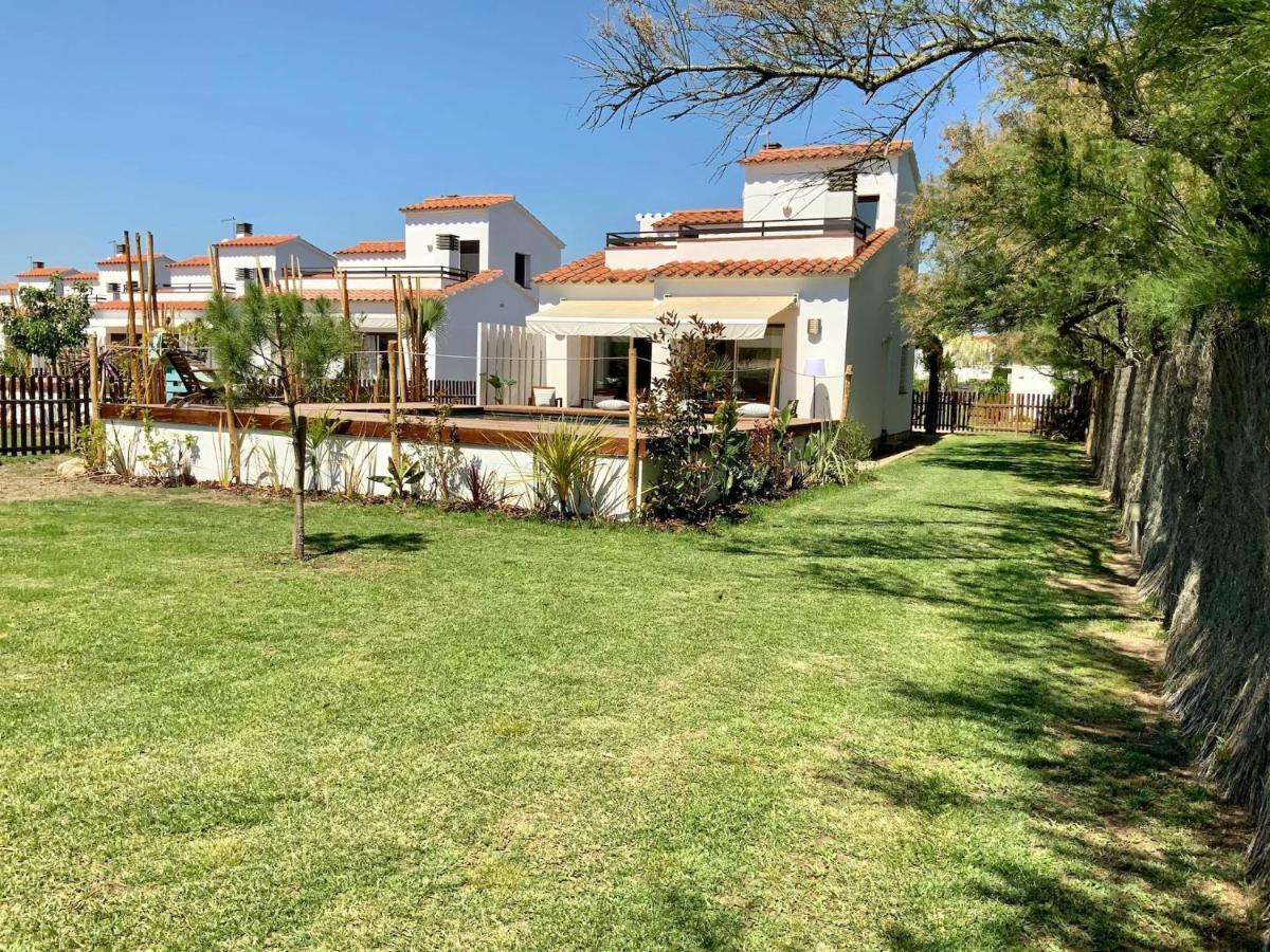 Villas Empuries, Garden & Private Pool サン・マルティー・ダンプリアス エクステリア 写真